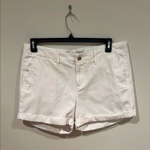 Old Navy White Bermuda Shorts Classic Cotton Blend